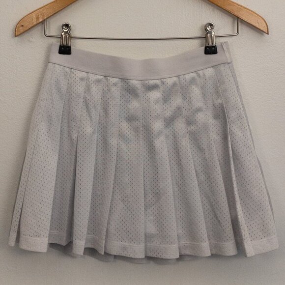Victoria’s Secret PINK Pleated Mesh Athletic Skort – Size M - Picture 1 of 3